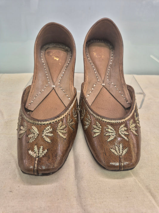 basic juttis - leather base gold thread embriodery