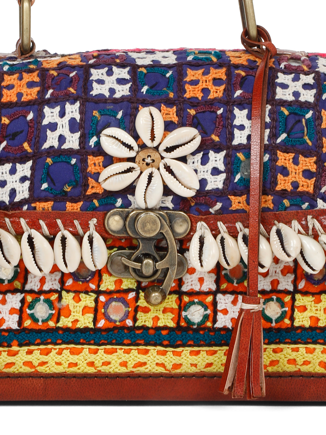 KUTCH HUT BAG (SINDHI)