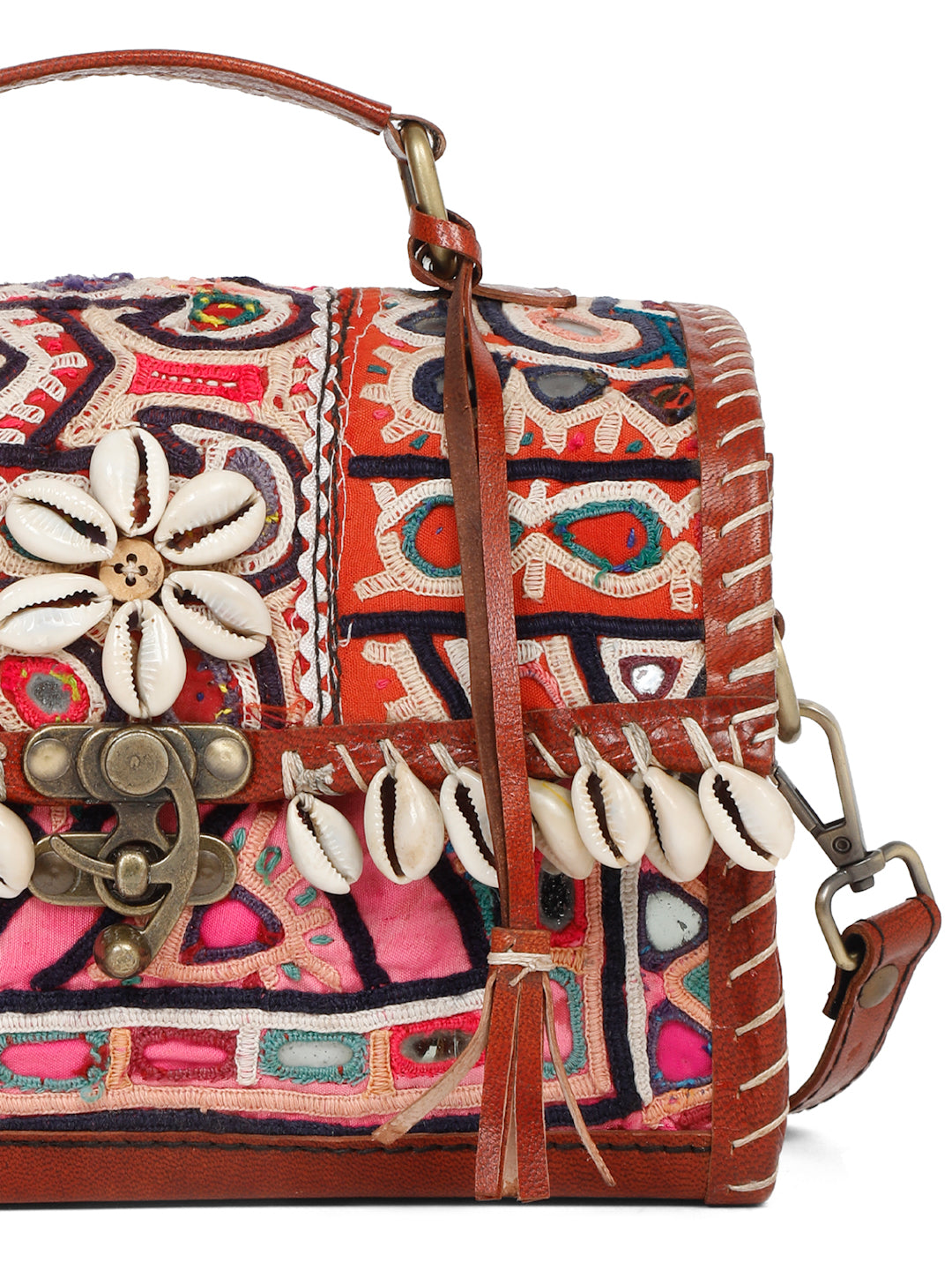 KUTCH HUT BAG (RABARI)