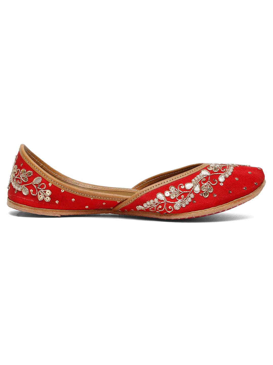 SCARLET EMBELLISHED JUTTI