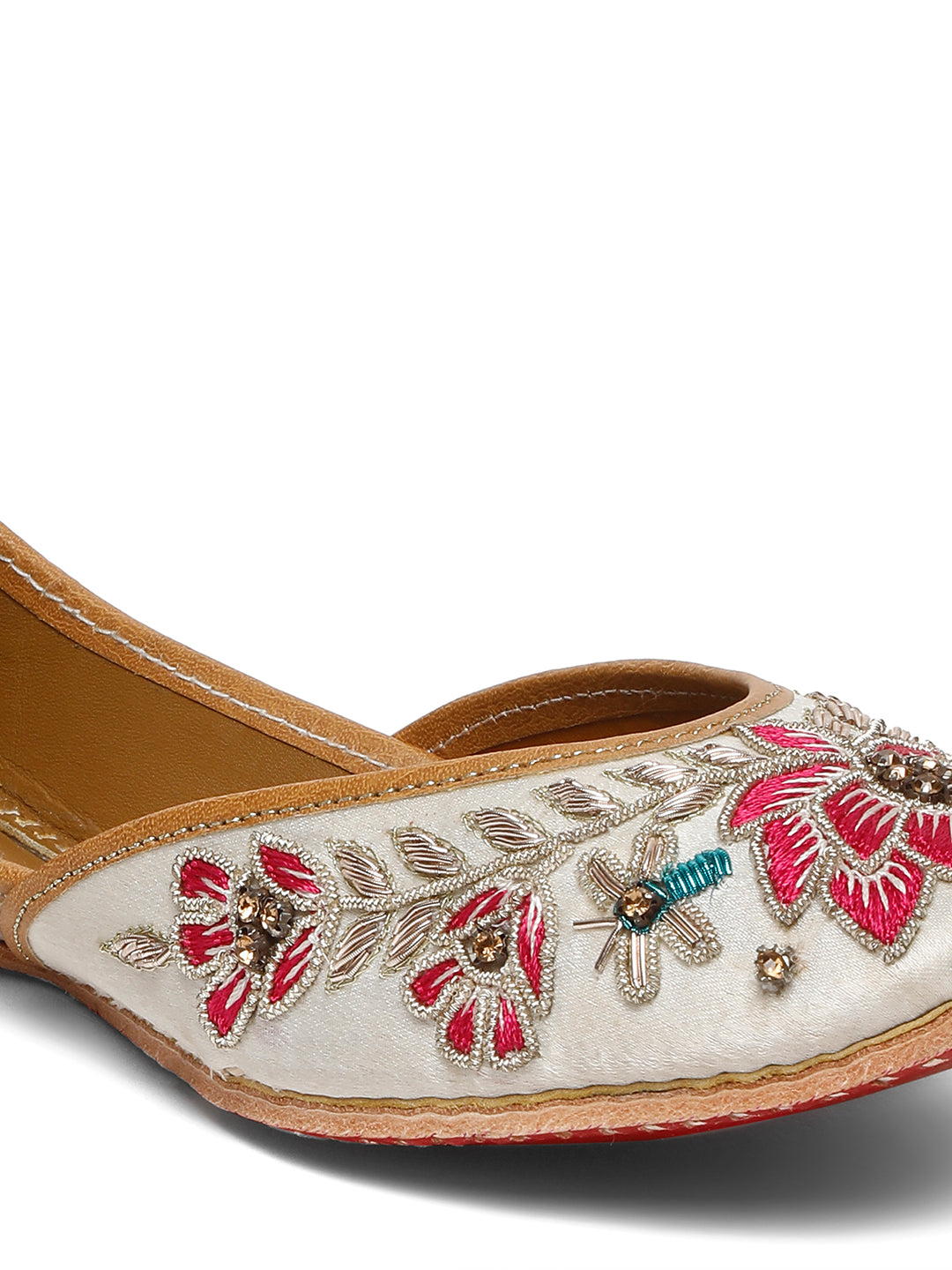 PADAM EMBELLISHED JUTTI