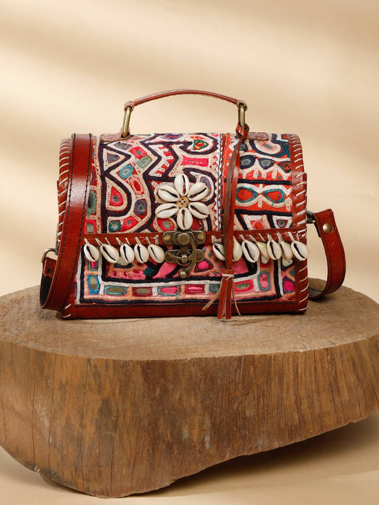 KUTCH HUT BAG (RABARI)