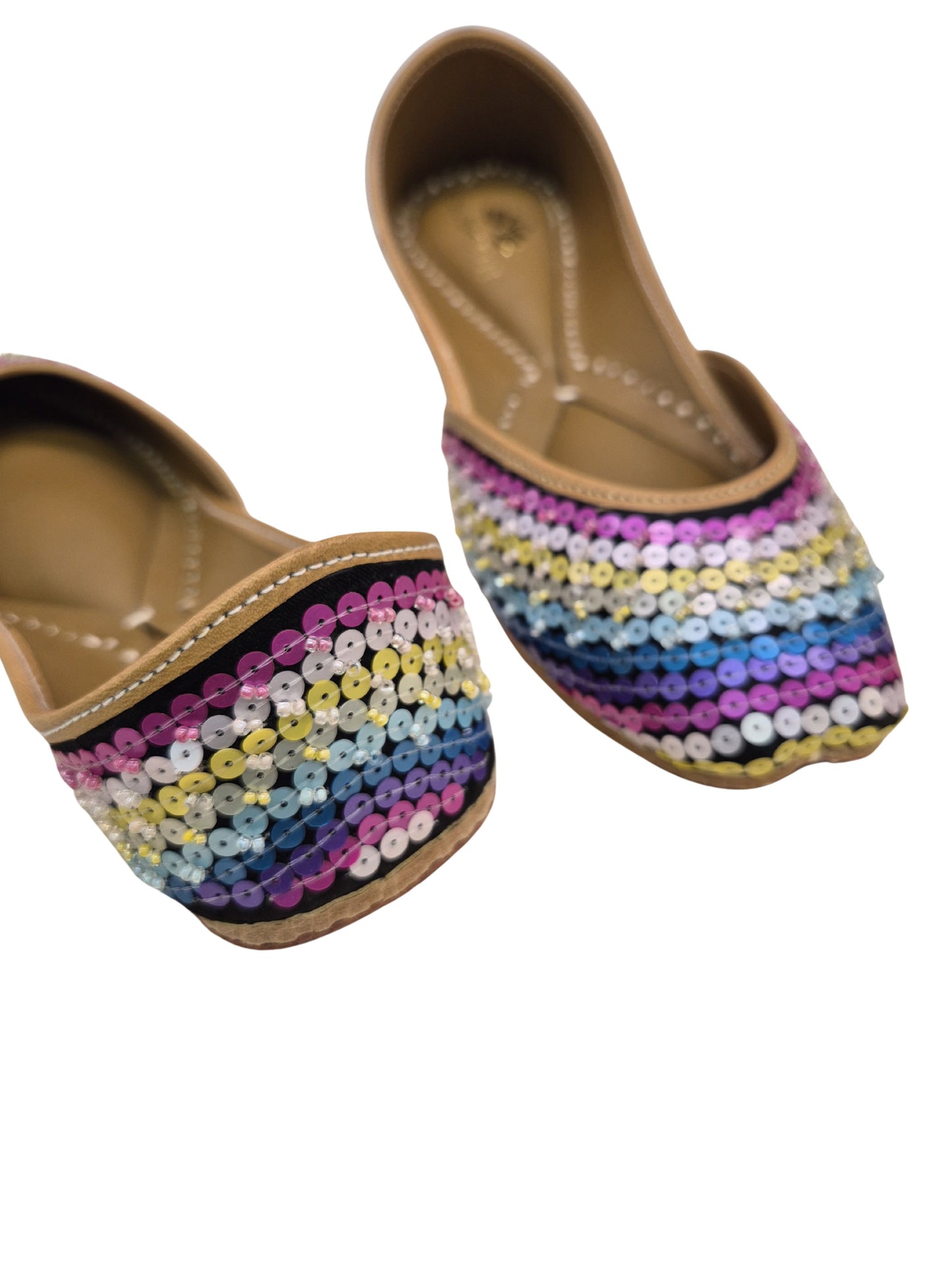 embalished heavy embrodery juttis unicorn
